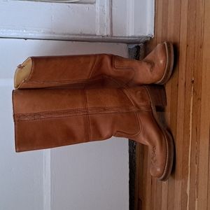 Vintage tan boots!
